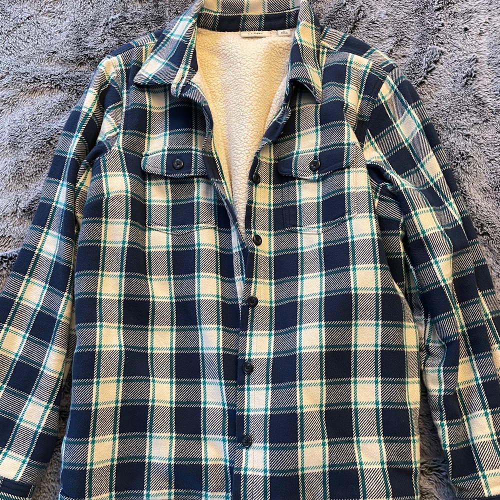 L.L Bean W’s Sherpa Lined Flannel (Large)